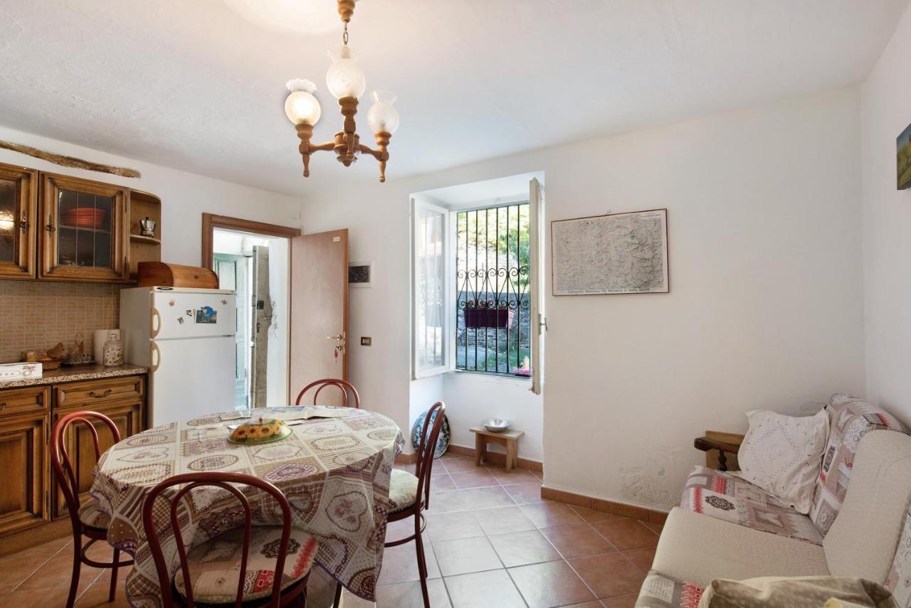 Orizzonte Calmo Apartment Borghetto Di Borbera ภายนอก รูปภาพ